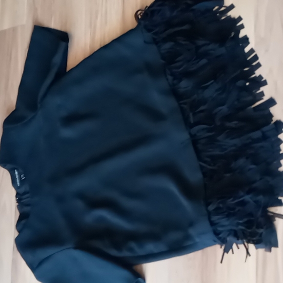Banana Republic black blouse with fringe at the bottom size x small - Picture 4 of 13